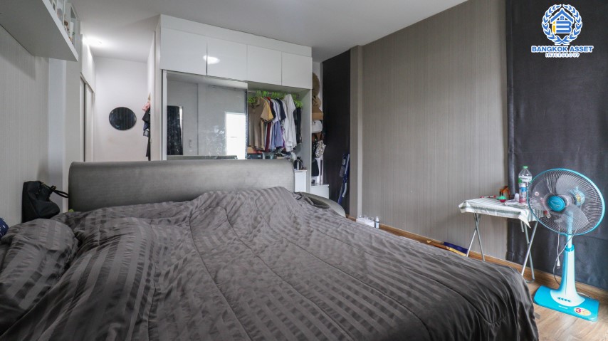 *****บ้านเดี่ยวมือสองย่านนนทบุรี ม.ดีซิโอ้ ราชพฤกษ์ หลังมุม บนเนื้อที่ 54.1 ตร.ว. พร้อมฟังก์ชัน 3 ห้องนอน 3 ห้องน้ำ 2 ที่จอดรถ บรรยากาศเงียบสงบ ทำเลดี เชื่อต่อทั้งถนนราชพฤกษ์, ถนนรัตนาธิเบศร์, ถนนชัยพฤกษ์, ถนนแจ้งวัฒนะ และรถไฟฟ้าสายสีม่วง "สถานีบางรักน้อยท่าอิฐ"